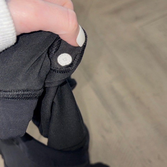 Lululemon Mesh Black Sports Bra - Picture 5 of 5